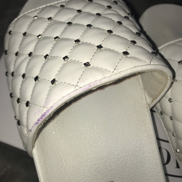 Steve Madden white slides - Picture 3 of 4